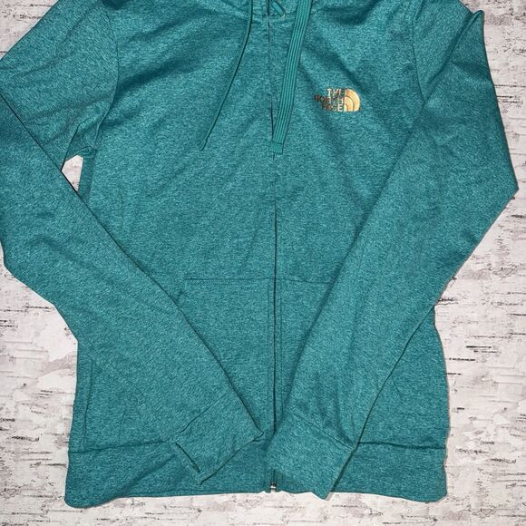 Women’s The North Face Small Green Hoodie - Picture 2 of 9